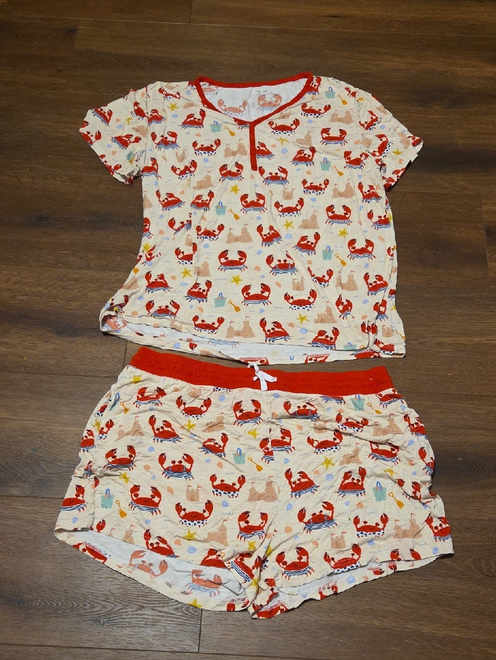 Little Sleepies Nightshirt/Shorts set with cute Crabs & Sand castles XXL